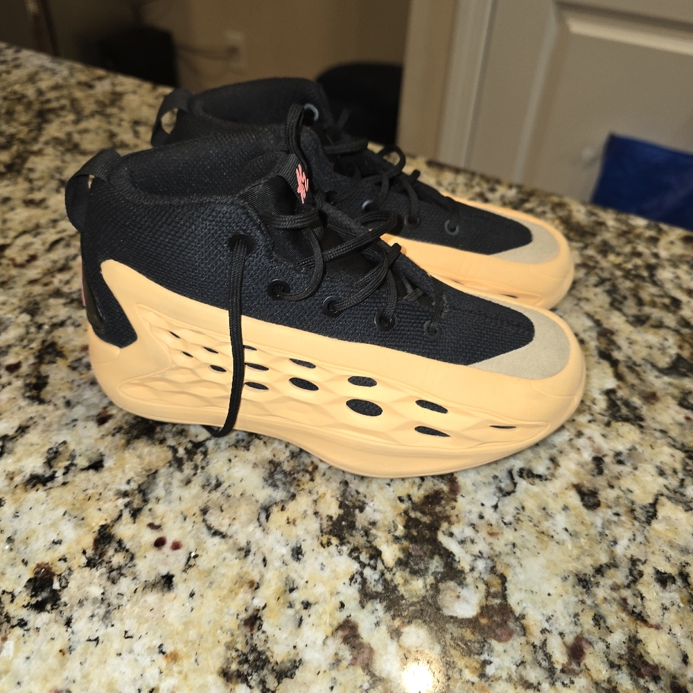 Kids Anthony Edwards Size 13